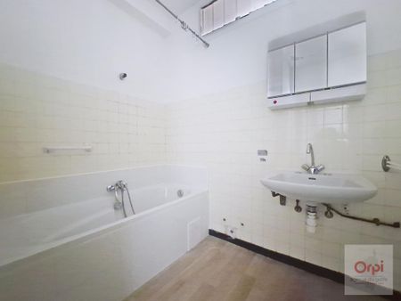 Location Appartement 4 pièces 82m² AJACCIO 20090 - Photo 3