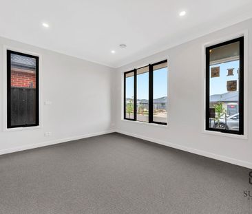 Brand New 3 Bedroom Home - Photo 5