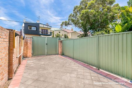 1/19 Wells Street, Newtown, NSW 2042 - Photo 2