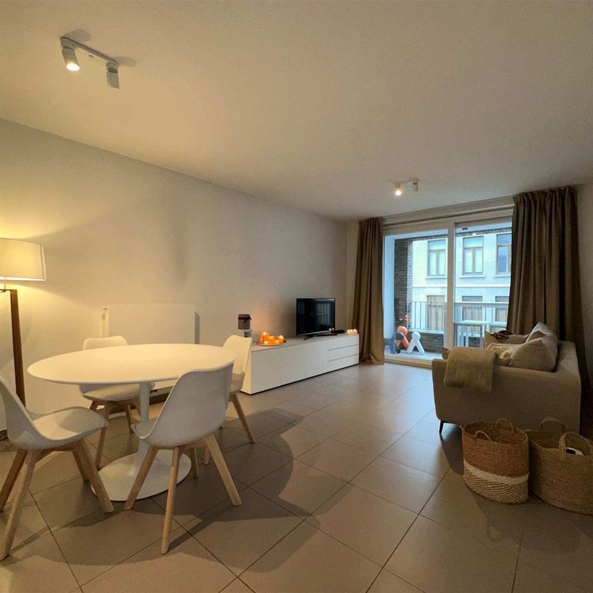 Appartement te huur in Antwerpen voor € 840 met 2 slaapkamers - foto 1