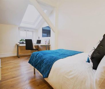 1 bedroom in a flat share to rent - Photo 1
