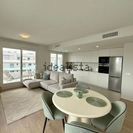 Alquiler de piso en Calle Torrente Ballester, 33 - Photo 1