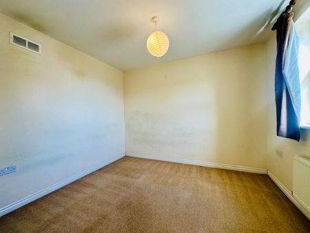 3 bedroom end of terrace house to rent - Photo 3