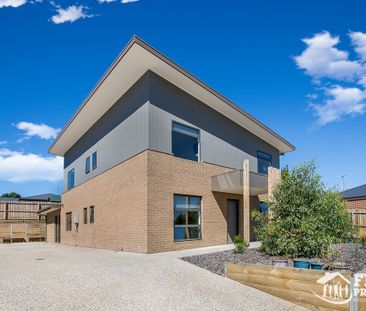 9 Katelyn Court, WAURN PONDS VIC 3216 - Photo 5