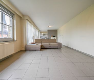 Ruim appartement in hartje Izegem - Foto 3