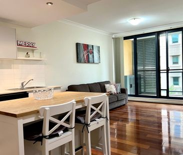 WELL PRESENTED Fully Furnished MODERN 2 BEDROOM APARTMENT - Photo 4