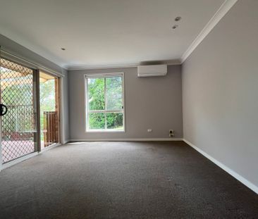 Family Home in Cul-De-Sac with a Pool - Photo 2