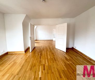 Stilvolle 3-Zimmer-Altbauwohnung mit großem Balkon in begehrter Lag... - Photo 4