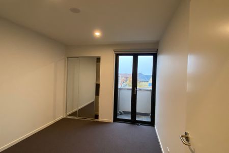 Unit 201/132 Hotham Street, - Photo 2