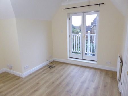 2 bedroom penthouse to rent - Photo 4
