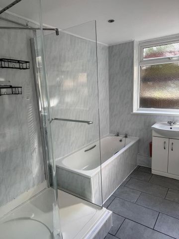 4 bedroom house to rent - Photo 4