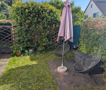 2 Zimmer DG-Wohnung mit Küche im ruhigen Haus - Foto 1