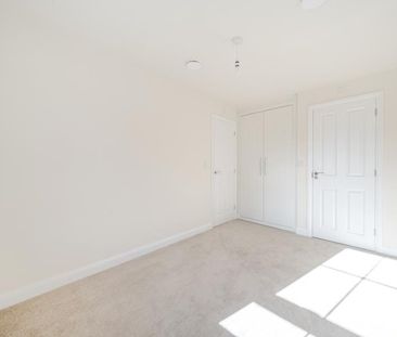 Ilex Drive, Fiddington Fields, Tewkesbury, Gloucestershire - Photo 6