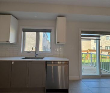 For Lease - 138 Seguin Street, Richmond Hill, Ontario - Photo 1