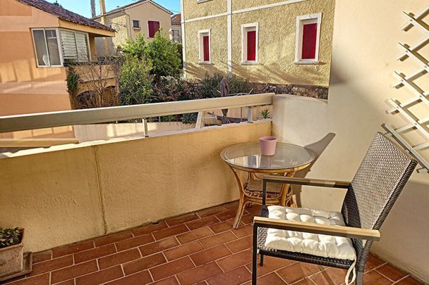 Appartement Bandol 3 pièce(s) 62.83 m² - COEUR DE VILLE ET ACCES PLAGE RENECROS - - Photo 1