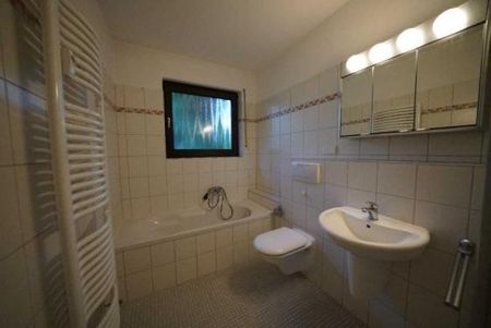 Mülheim/Ruhr-Mitte: 2,5-Zi.-Whg mit eigener Terrasse und Gartenmitbenutzung (Wohnungen Mülheim an der Ruhr) - Photo 4