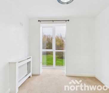 4 bedroom semi-detached house to rent - Photo 5