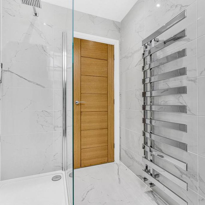 3 bedroom end of terrace house to rent - Photo 1