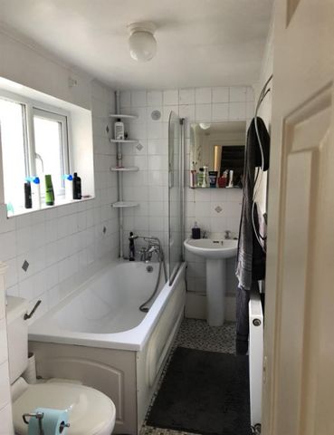 2 Bedroom Terraced To Let - Photo 5