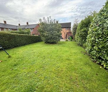 Avaiable Now** Gillars Green Drive, Eccleston, WA10 - Photo 5