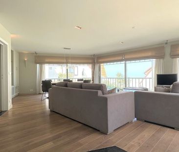 Appartement te huur in Duinbergen voor € 3.250 met 3 slaapkamers - Foto 1