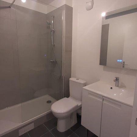 location Appartement F1 DE 27m² À PARIS - Photo 3