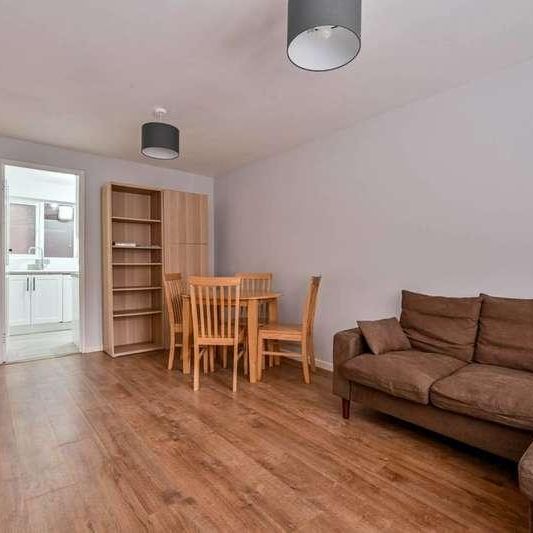 The Mount, Guildford, GU2 - Photo 1