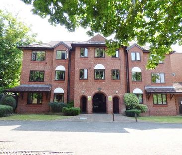 Leatherhead, KT22 - Photo 5