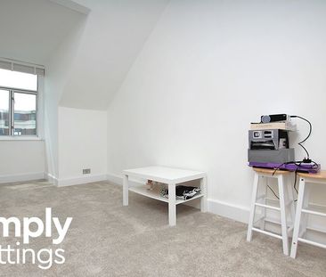 2 Bed property for rent - Photo 2
