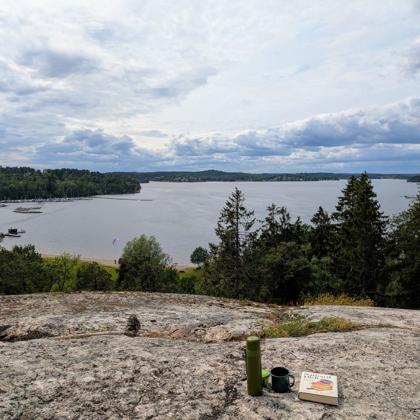 Hållsätrabacken, Skärholmen - Photo 1