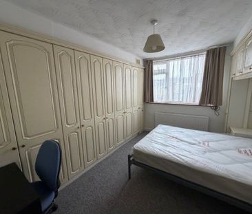 4 Bed Terraced House, Filton Avenue, BS7 - Photo 5