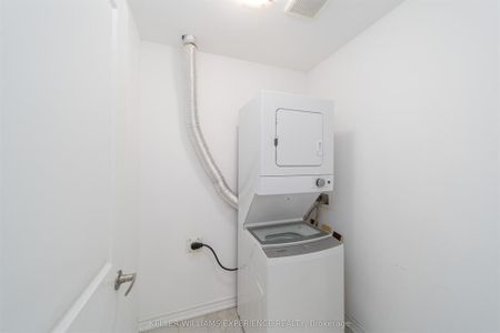 For Lease - 25 Tobias Lane, Barrie, Ontario - Photo 4