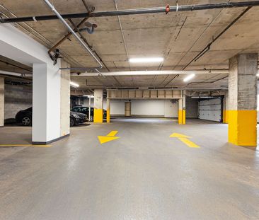 5885 Cavendish Boulevard, Montréal, QC - Photo 3