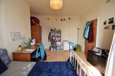 4 bedroom House in Lumley Place, Burley - Photo 4