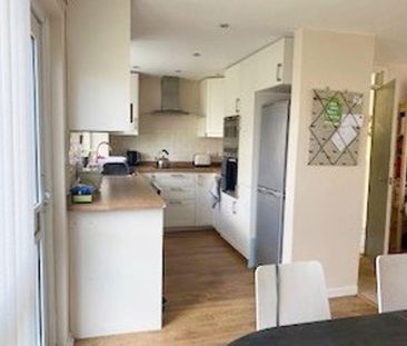 3 bedroom terraced house to rent - Photo 5