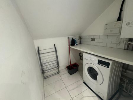 2 bedroom flat to rent - Photo 5
