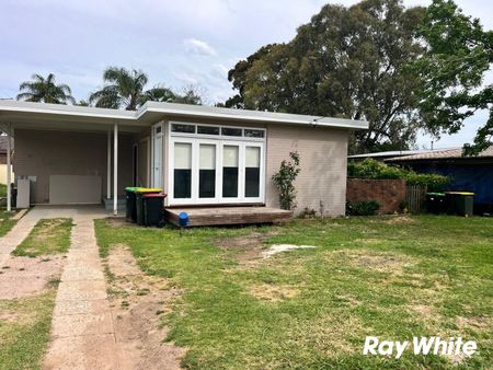 Home For Rent - Photo 4
