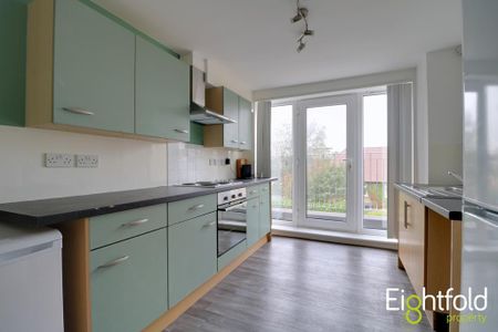 5 bedroom terraced house to rent - Photo 4