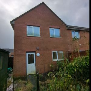 3 Bed House, Pen Y Bryn, Seven Sisters ***apply online*** - Photo 2