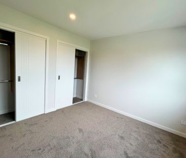 5 Bedrooms on Derrett Pl - Photo 5