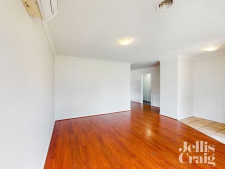 1/30 Bulla Road, Strathmore - Photo 2