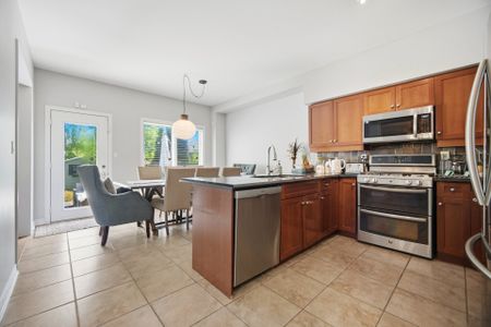 For Lease - 2233 Littondale Lane, Oakville, Ontario - Photo 5