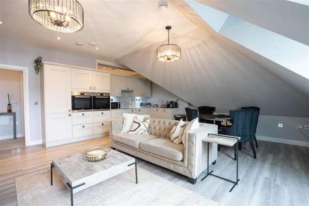 The Leasowes, Main Street, Solihull, B90 - Photo 2