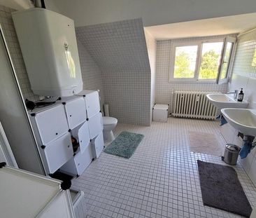 Möbliertes WG-Zimmer - 18,4 m² in großer DG-Wohnung, nur an Einzelp... - Photo 2