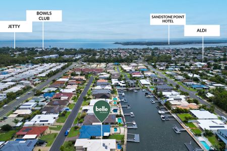 Beautiful Light-Filled Waterfront Home - Photo 4