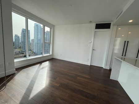 #2402 – 4711 Hazel Street, Burnaby, Bc V5h 0j9 - Photo 3