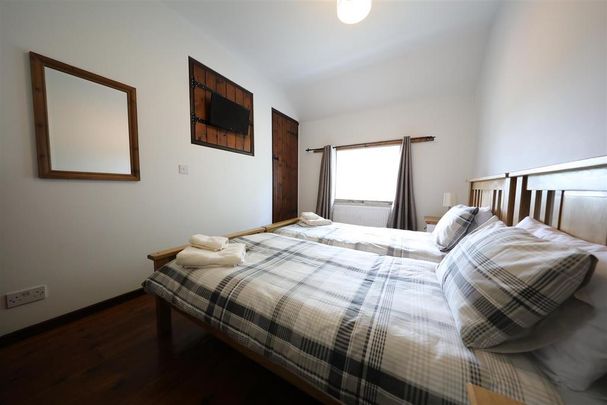 6 bedroom detached house to rent - Photo 1