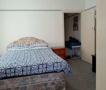 Beverly Hills - Photo 4