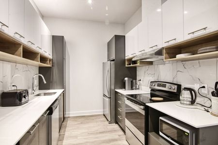 9675 Papineau - Photo 2