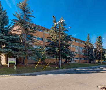 10 Frobisher Blvd SE, Calgary - Photo 3